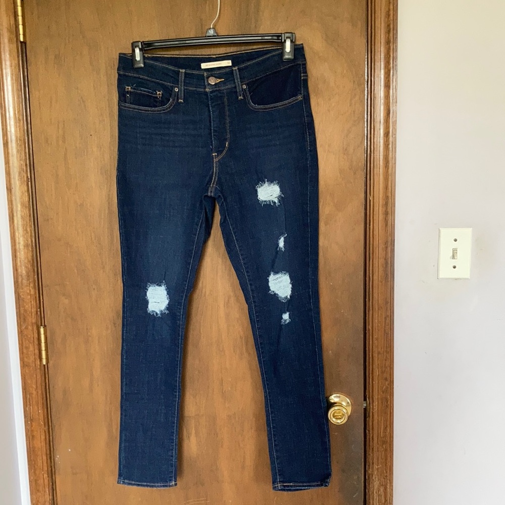 Levi’s 311 shaping skinny distressed jean with stretch size 30